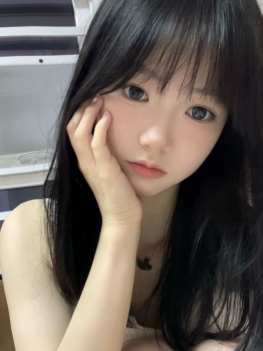 思思 主图